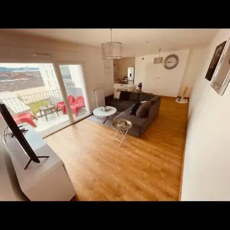 Spacieux Apartment *